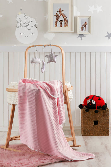 Yumuşacık Ponponlu Örgü Desen Bebek Battaniyesi 100x120 cm Pembe
